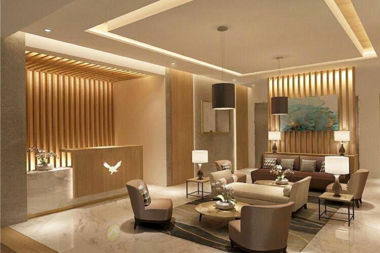 Royal Falcon Hotel Dubai Exteriör bild