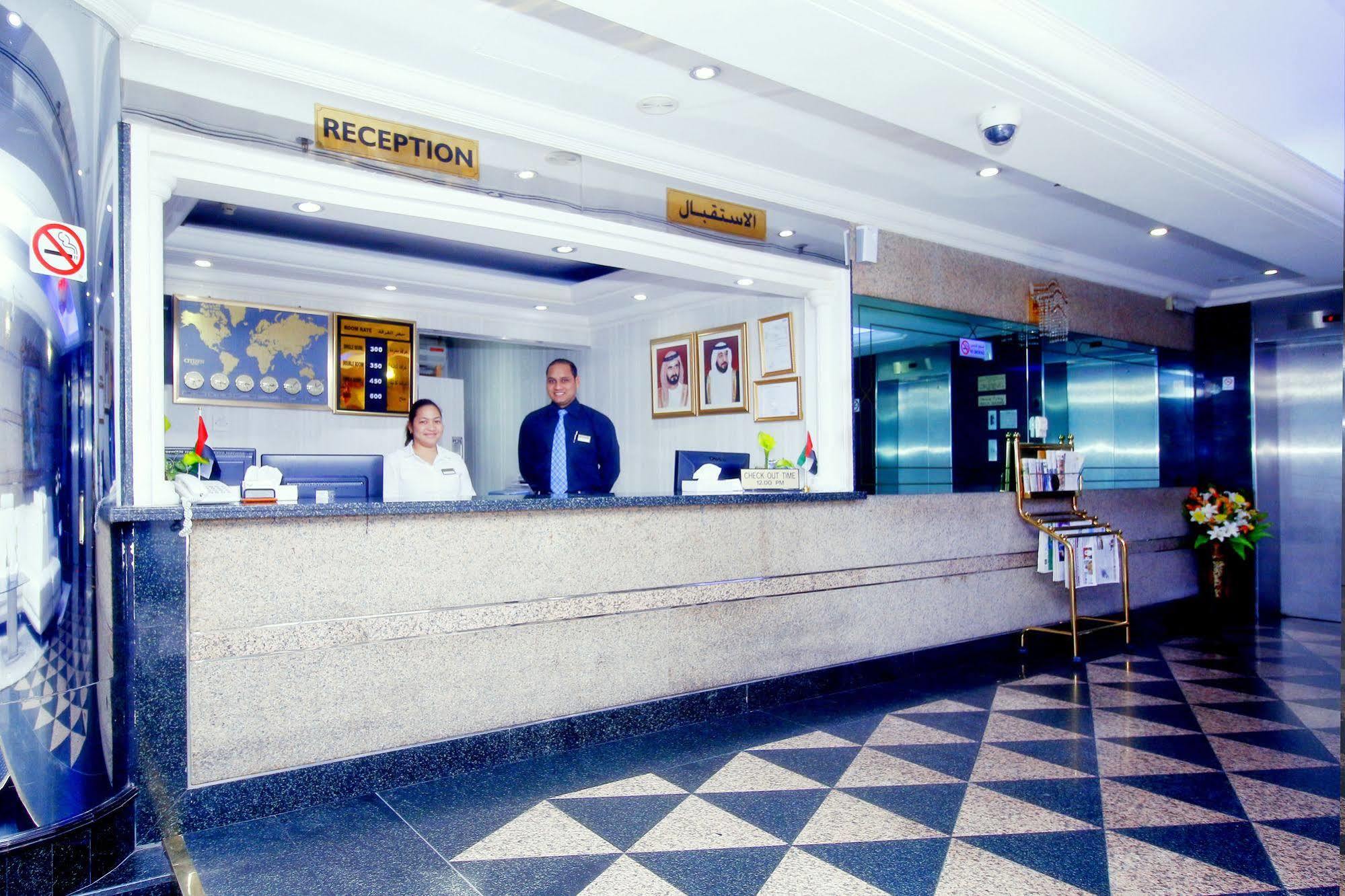 Royal Falcon Hotel Dubai Exteriör bild